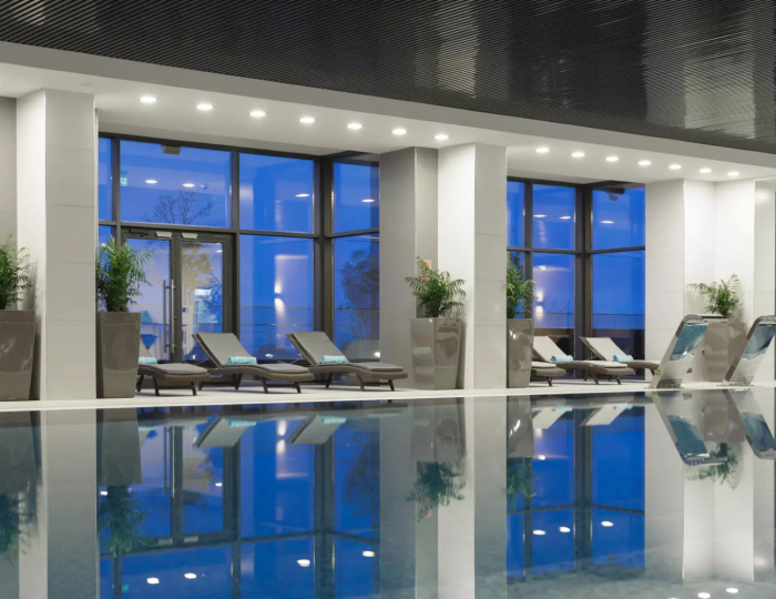 Крытый бассейн - Отель Hotel Collection / Лавикон
